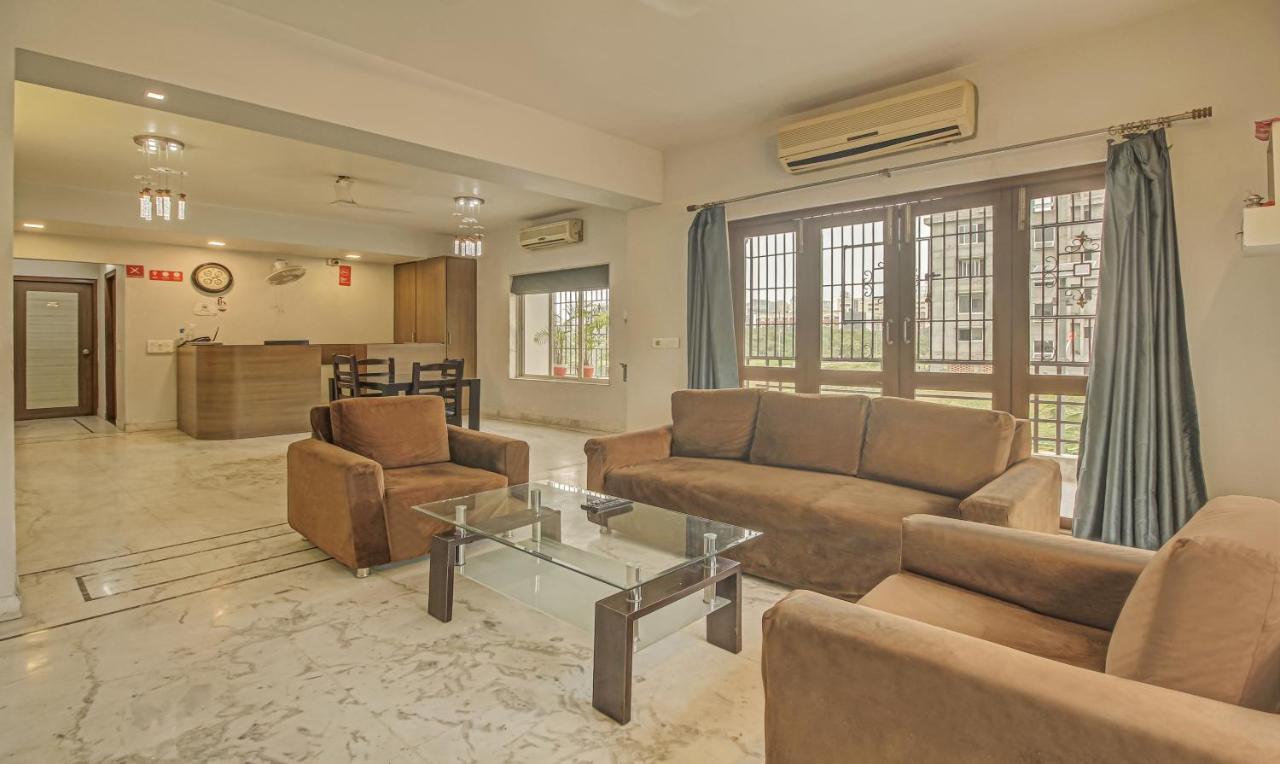 Treebo Sreemaa Newtown Hotel Panchuria Bagian luar foto