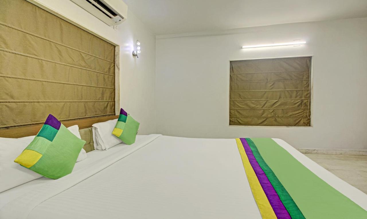 Treebo Sreemaa Newtown Hotel Panchuria Bagian luar foto