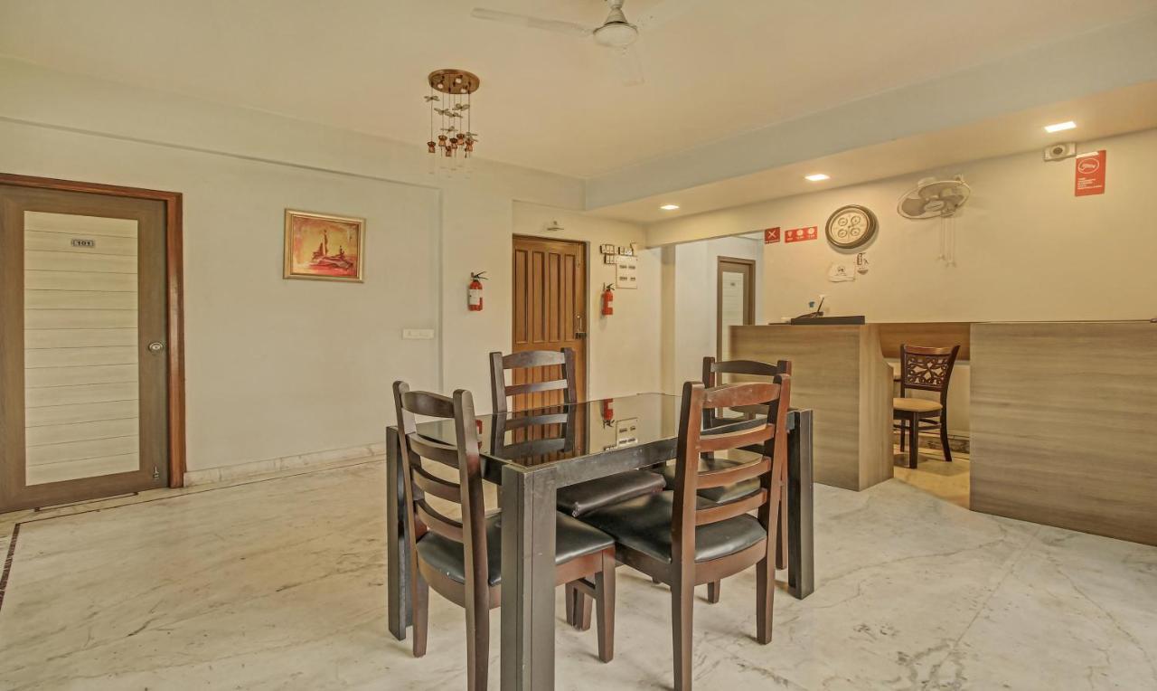 Treebo Sreemaa Newtown Hotel Panchuria Bagian luar foto
