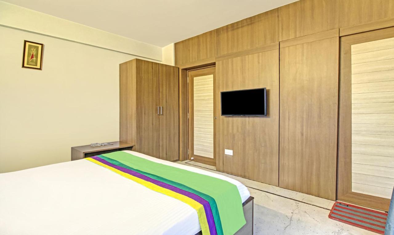 Treebo Sreemaa Newtown Hotel Panchuria Bagian luar foto