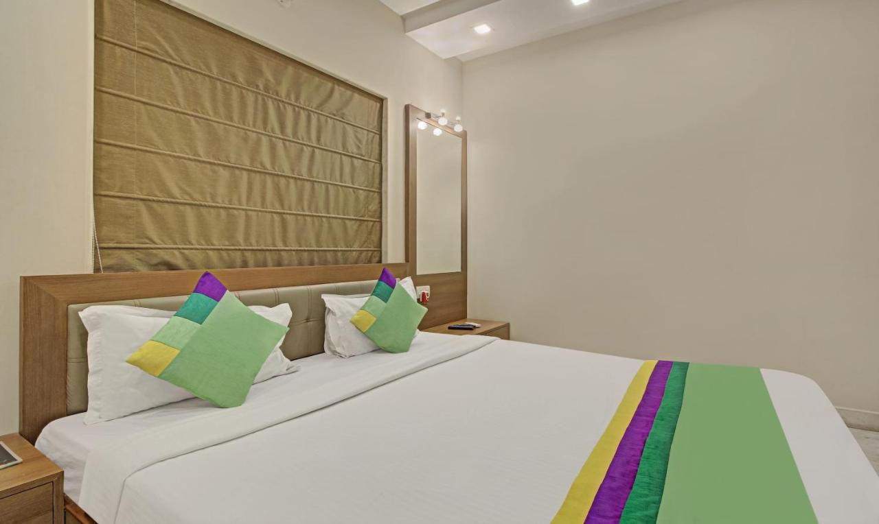 Treebo Sreemaa Newtown Hotel Panchuria Bagian luar foto