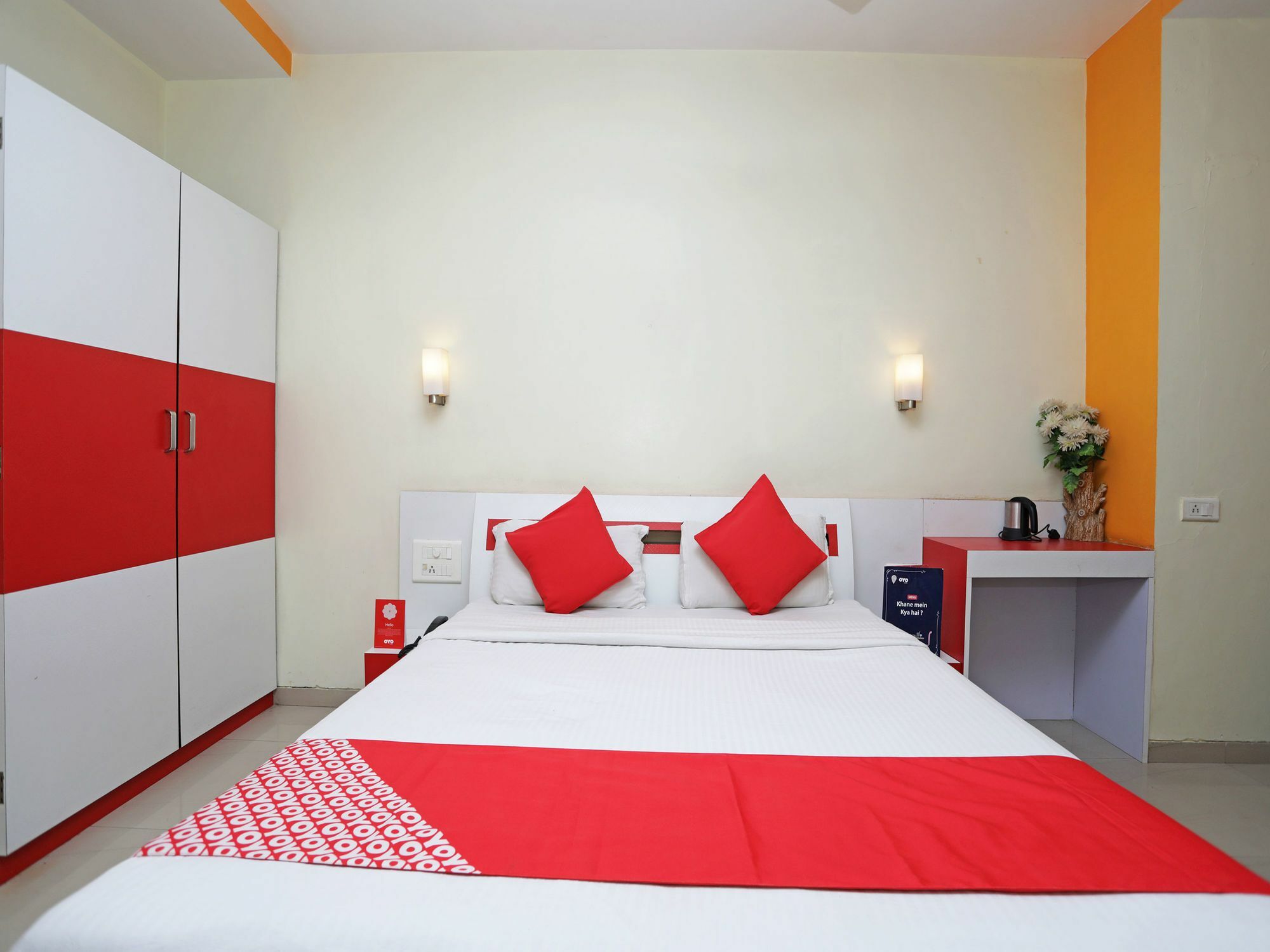 Treebo Sreemaa Newtown Hotel Panchuria Bagian luar foto
